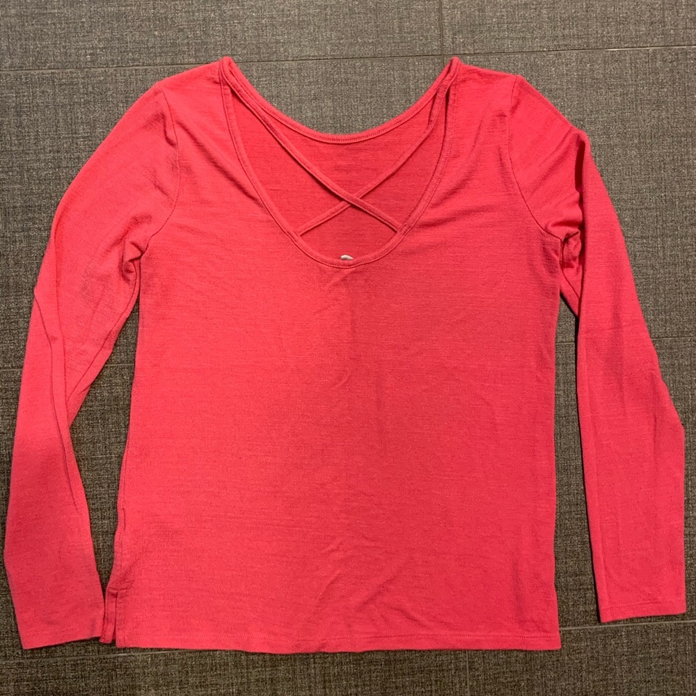 Gap top size small